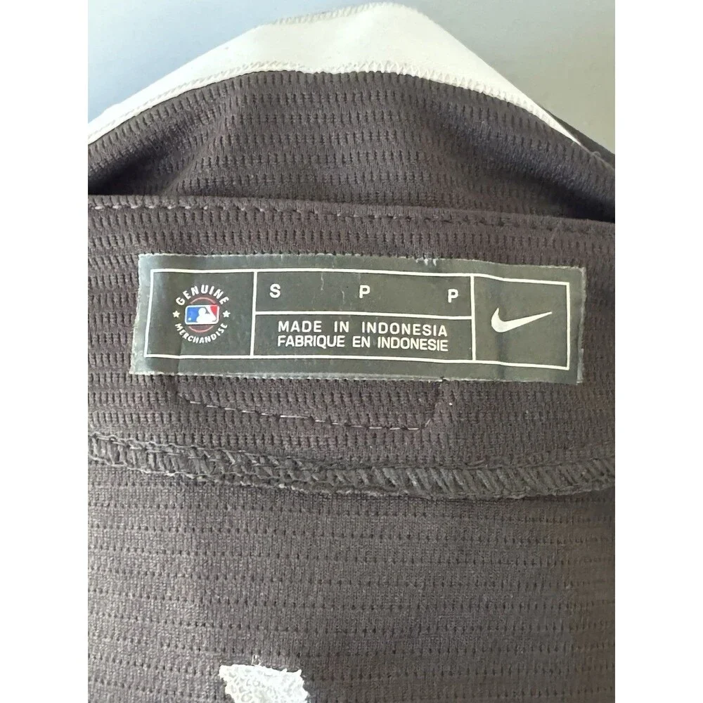 Nike Los Angeles Dodgers Julio Urías #7 Black Alternate Jersey Size S